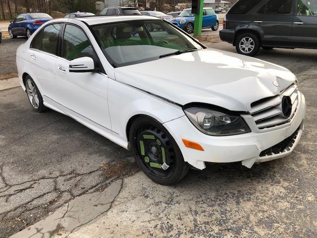 WDDGF4HB5DR258578 - 2013 MERCEDES-BENZ C 250 WHITE photo 1