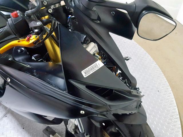 JS1GR7MA8H2100048 - 2017 SUZUKI GSX-R750 BLACK photo 16