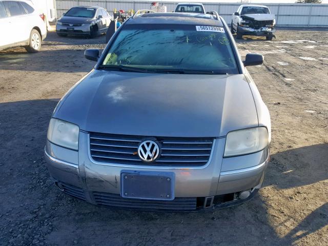 WVWCD63B35E015510 - 2005 VOLKSWAGEN PASSAT GLS SILVER photo 9