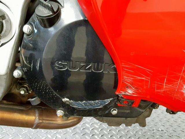 JS1VT52A2Y2100191 - 2000 SUZUKI TL1000 R RED photo 5