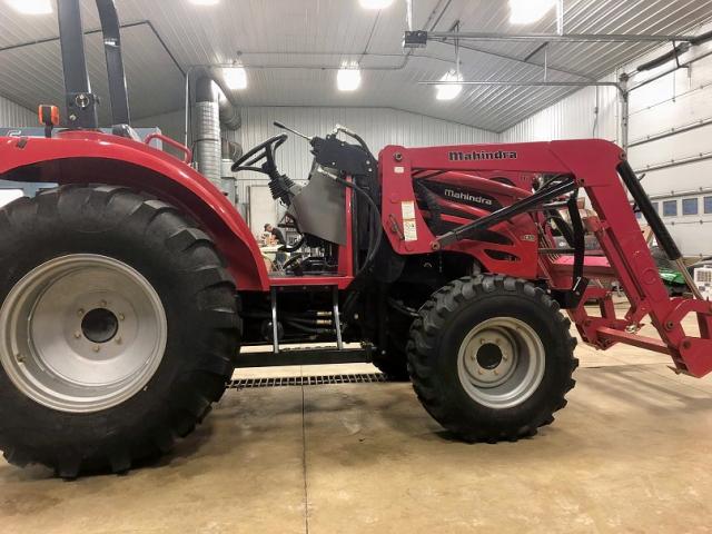 55HRJ00393 - 2016 MAHINDRA AND MAHINDRA 2555 红色 照片 3