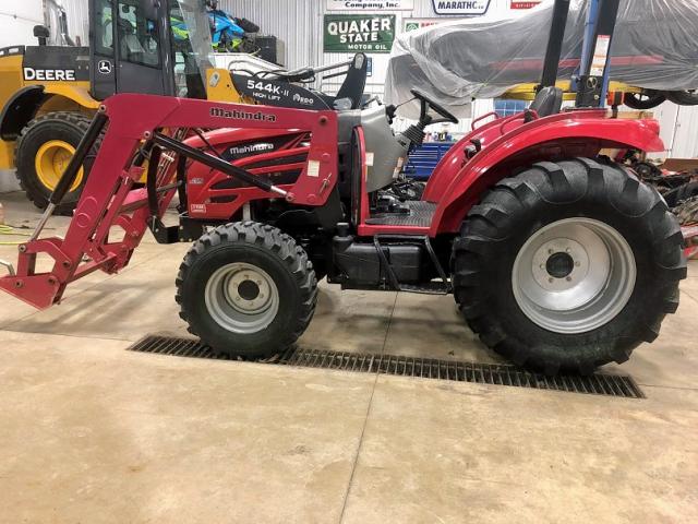 55HRJ00393 - 2016 MAHINDRA AND MAHINDRA 2555 红色 照片 4