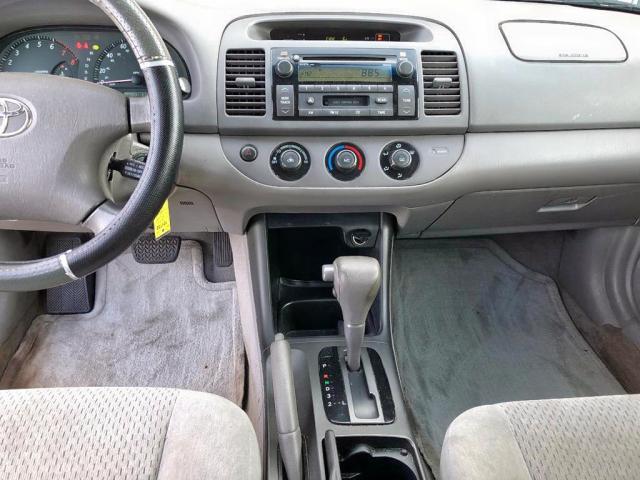 4T1BF32K64U070894 - 2004 TOYOTA CAMRY LE SILVER photo 7