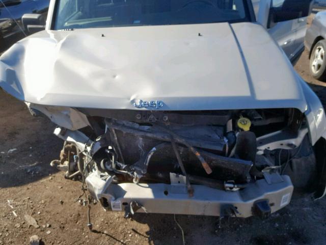 1J8HG48K47C612179 - 2007 JEEP COMMANDER SILVER photo 7