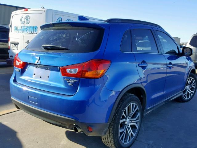 JA4AP4AW0HZ019286 - 2017 MITSUBISHI OUTLANDER BLUE photo 4