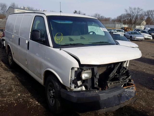 1GCFG15X791145318 - 2009 CHEVROLET EXPRESS G1 WHITE photo 1