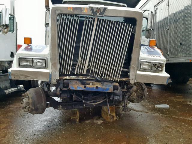 2WMPZCZZ81K971716 - 2001 WESTERN STAR/AUTO CAR CONVENTION WHITE photo 9