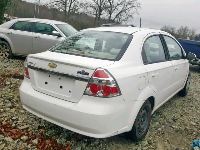 KL1TD5DEXAB097712 - 2010 CHEVROLET AVEO LS WHITE photo 4