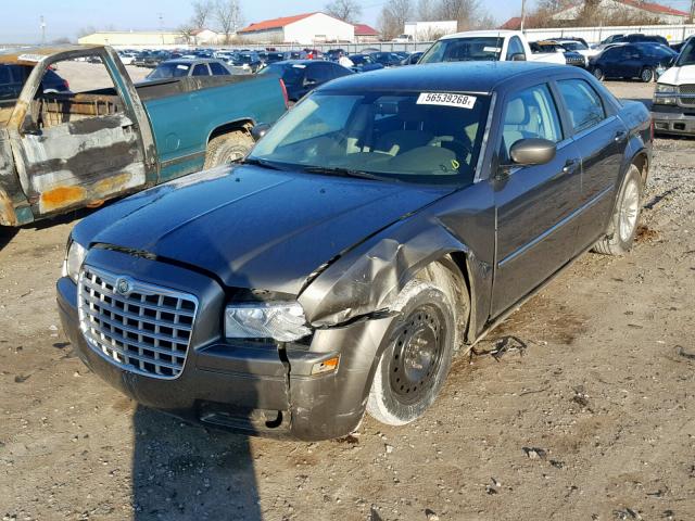 2C3LA43R48H132749 - 2008 CHRYSLER 300 LX GRAY photo 2