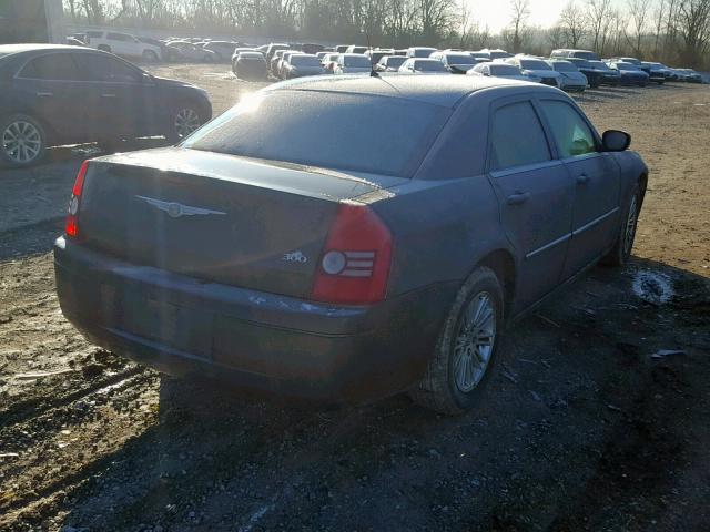 2C3LA43R48H132749 - 2008 CHRYSLER 300 LX GRAY photo 4