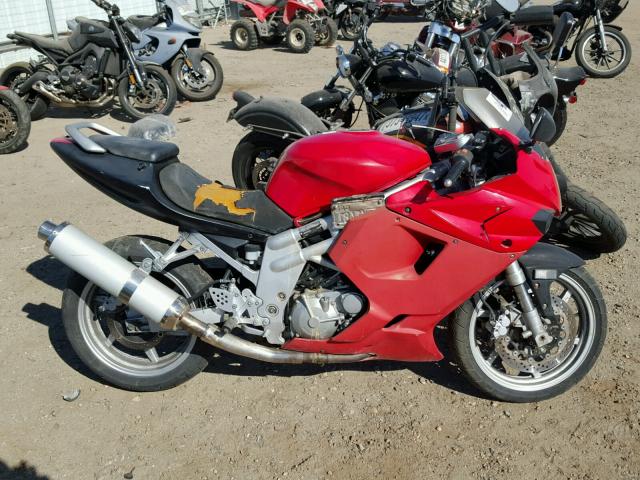 KM4MP578051600358 - 2005 HYOSUNG GT650 RED photo 9