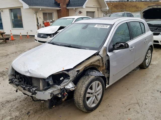 W08AT671985127205 - 2008 SATURN ASTRA XR SILVER photo 2