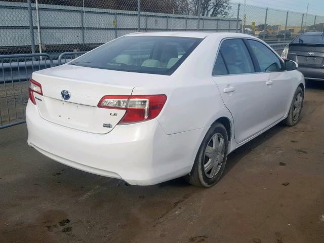 4T1BD1FK8DU096627 - 2013 TOYOTA CAMRY HYBR WHITE photo 4