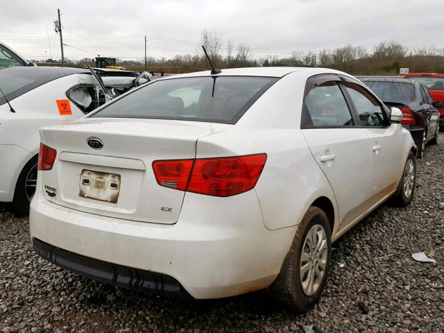 KNAFU4A2XB5460453 - 2011 KIA FORTE EX WHITE photo 4