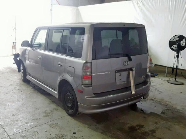 JTLKT324050211180 - 2005 TOYOTA SCION XB GRAY photo 3