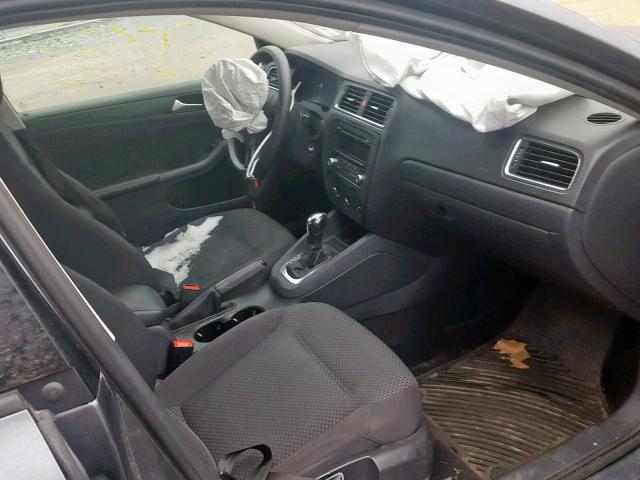 3VW2K7AJ1DM386527 - 2013 VOLKSWAGEN JETTA BASE 灰色 照片 5