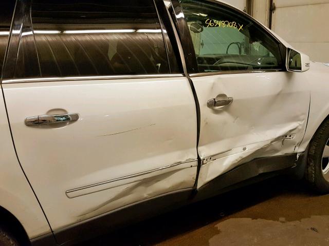 1GNKVJKD0HJ103688 - 2017 CHEVROLET TRAVERSE P WHITE photo 9