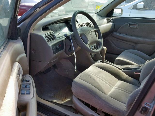 JT2BG22K510547600 - 2001 TOYOTA CAMRY CE GRAY photo 9