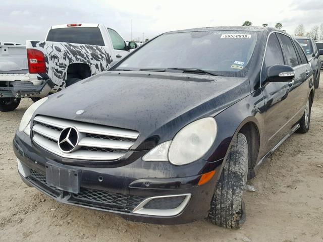 4JGCB65E27A037629 - 2007 MERCEDES-BENZ R 350 BLACK photo 2