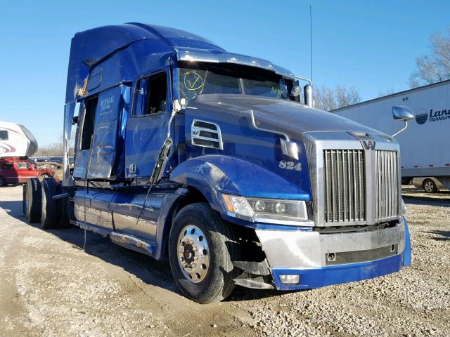 5KJJBHD13HLJF2377 - 2017 WESTERN STAR/AUTO CAR 5700 XE BLUE photo 1