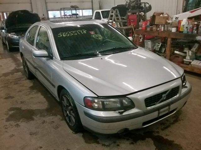 YV1RH59H842391912 - 2004 VOLVO S60 2.5T SILVER photo 1