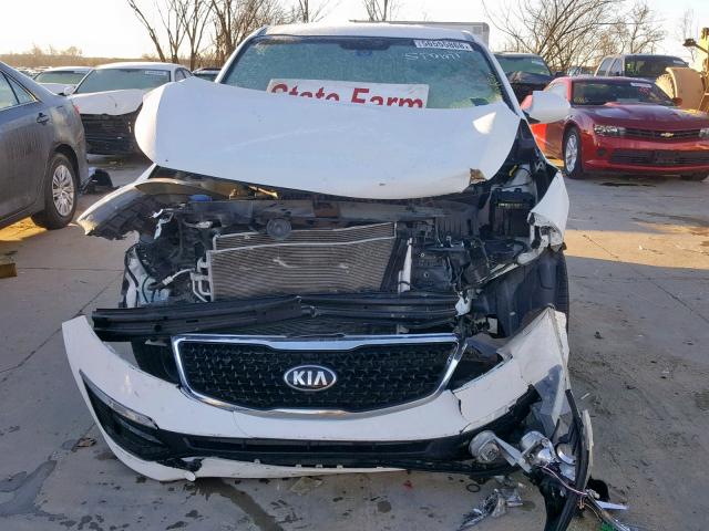 KNDPB3AC6G7880528 - 2016 KIA SPORTAGE L WHITE photo 9