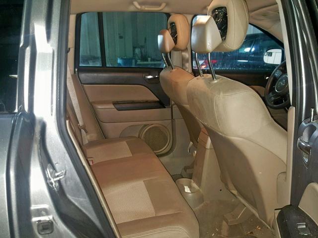 1C4NJCBA9DD276864 - 2013 JEEP COMPASS SP ნაცრისფერი ფოტო 6