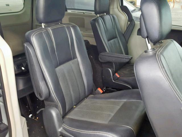 2C4RC1CG6ER180143 - 2014 CHRYSLER TOWN & COU WHITE photo 6