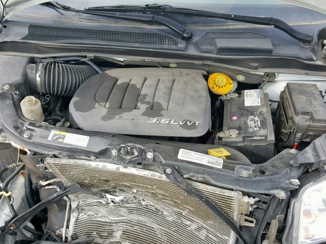 2C4RC1CG6ER180143 - 2014 CHRYSLER TOWN & COU WHITE photo 7