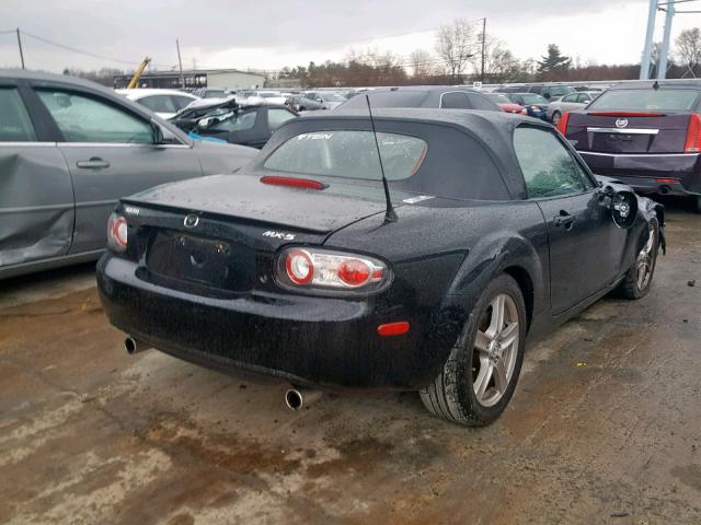 JM1NC25F280149950 - 2008 MAZDA MX-5 MIATA BLACK photo 4