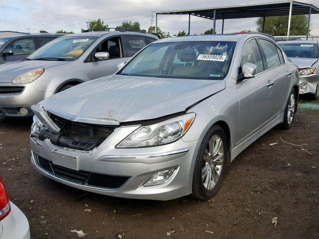 KMHGC4DD9DU240698 - 2013 HYUNDAI GENESIS 3. SILVER photo 2