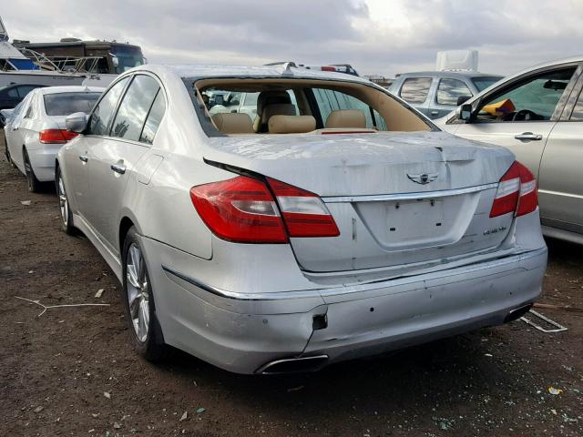 KMHGC4DD9DU240698 - 2013 HYUNDAI GENESIS 3. SILVER photo 3