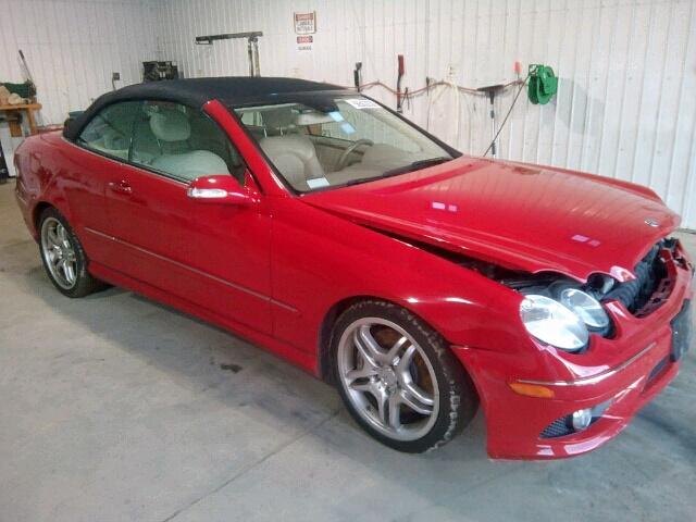 WDBTK72FX8T092938 - 2008 MERCEDES-BENZ CLK 550 RED photo 1