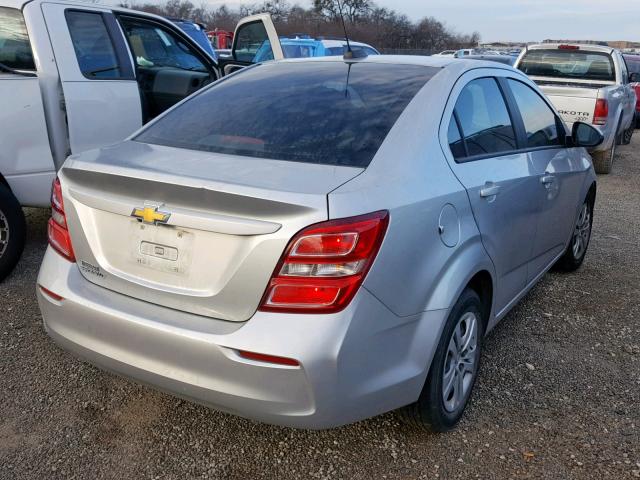 1G1JB5SH3H4159557 - 2017 CHEVROLET SONIC LS 银色 照片 4