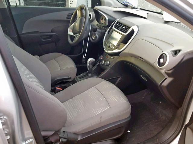 1G1JB5SH3H4159557 - 2017 CHEVROLET SONIC LS 银色 照片 5