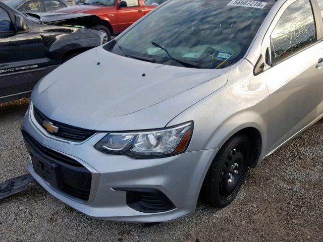 1G1JB5SH3H4159557 - 2017 CHEVROLET SONIC LS 银色 照片 9