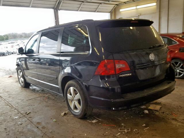 2V4RW3DG9BR643475 - 2011 VOLKSWAGEN ROUTAN SE BLACK photo 3