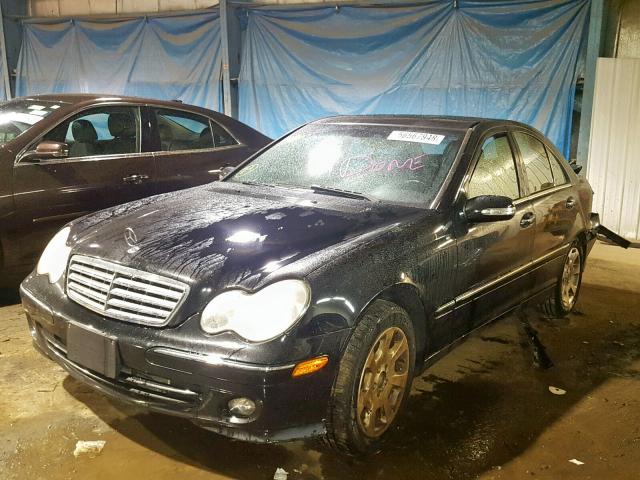 WDBRF81J65F594494 - 2005 MERCEDES-BENZ C 240 4MAT BLACK photo 2