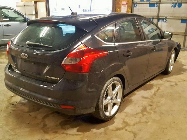 1FADP3N28EL251126 - 2014 FORD FOCUS TITA BLACK photo 4