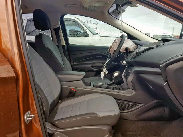 1FMCU0F74HUA12089 - 2017 FORD ESCAPE S ORANGE photo 5