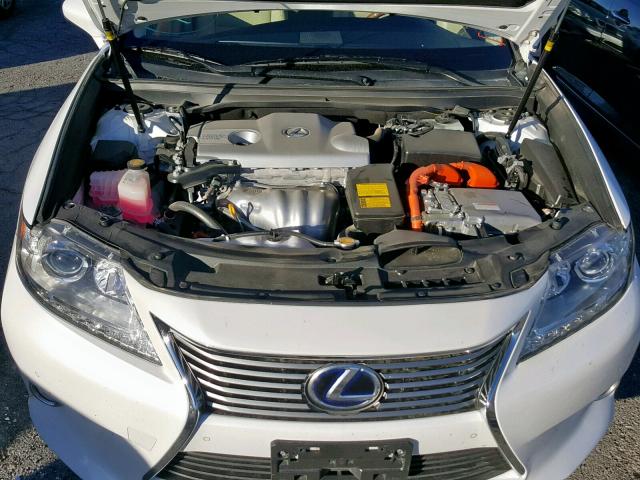 JTHBW1GG3E2047131 - 2014 LEXUS ES 300H WHITE photo 7