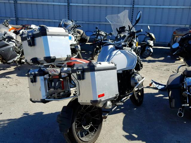 WB10A1209GZ665918 - 2016 BMW R1200 GS A SILVER photo 4