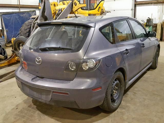 JM1BK343171693190 - 2007 MAZDA 3 HATCHBAC GRAY photo 4