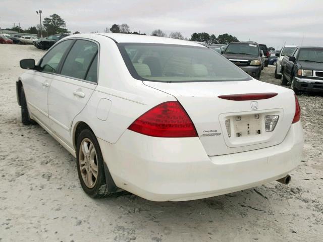 1HGCM56307A223919 - 2007 HONDA ACCORD SE WHITE photo 3