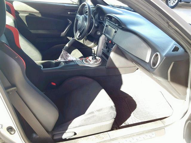 JF1ZNAA15F9704467 - 2015 TOYOTA SCION FR-S SILVER photo 5