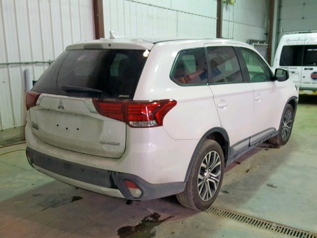 JA4AZ2A32HZ059843 - 2017 MITSUBISHI OUTLANDER WHITE photo 4