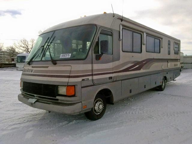 3FCMF53G4RJB07070 - 1994 PACE MOTORHOME BROWN photo 2