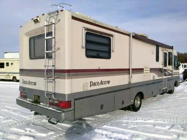 3FCMF53G4RJB07070 - 1994 PACE MOTORHOME BROWN photo 4