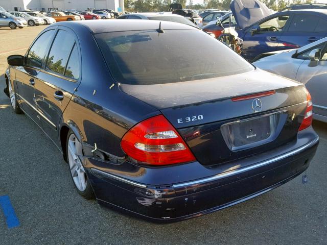 WDBUF65J43A172324 - 2003 MERCEDES-BENZ E 320 BLUE photo 3