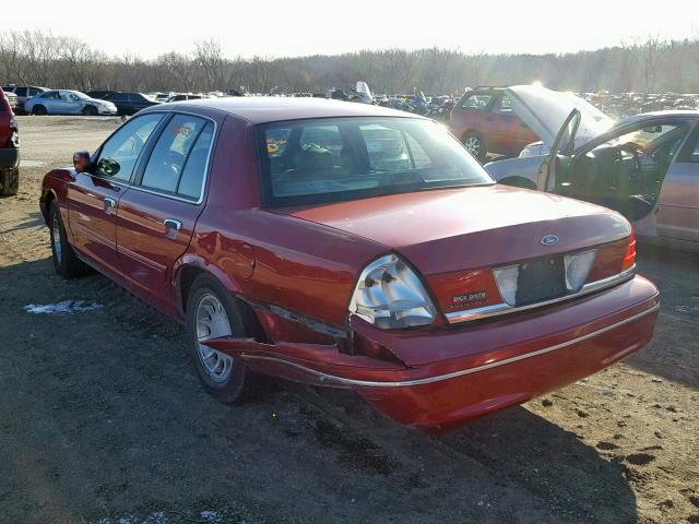 2FAFP74W9YX116393 - 2000 FORD CROWN VICT RED photo 3